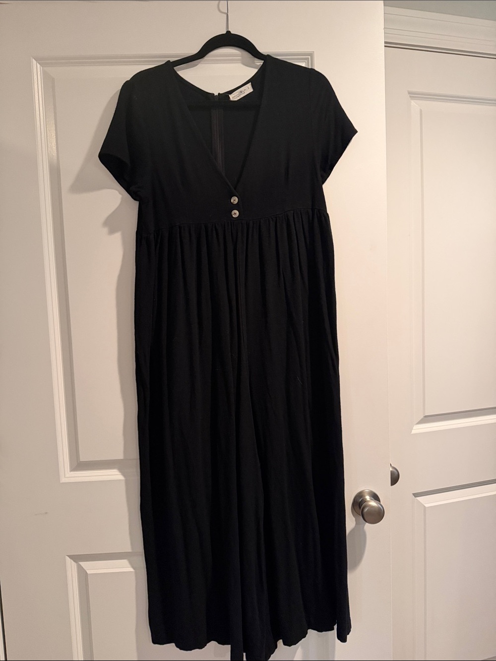 NATURAL LIFE Black Short-Sleeve V-Neck Jumpsuit Romper